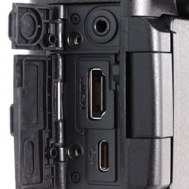 Системный фотоаппарат Panasonic Lumix GH5S в аренду