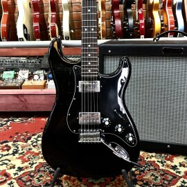 Электрогитара Fender Stratocaster Blacktop HH Black Mexico 2010's в аренду