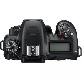 Зеркальный фотоаппарат Nikon D7500 kit 18-140 VR в аренду